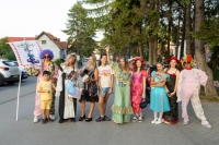 Летњи улични ерски кабаре