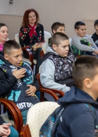 Druženje Vlaste Cenića sa osnovcima