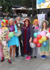 Одржан "Летњи улични ерски кабаре"