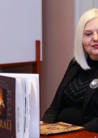 Монографија Краљу