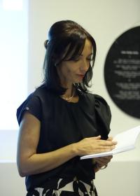 Представљена прва књига стихова Марије Вуловић "ОДМРЕЖАВАЊЕ"