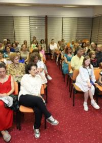 Представљена прва књига стихова Марије Вуловић "ОДМРЕЖАВАЊЕ"