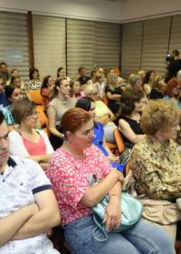 Представљена прва књига стихова Марије Вуловић "ОДМРЕЖАВАЊЕ"