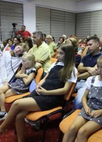 Представљена прва књига стихова Марије Вуловић "ОДМРЕЖАВАЊЕ"