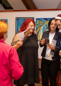 ОТВАРАЊЕ ИЗЛОЖБЕ АУТОРКЕ ВЕСНЕ ПЕТРОВИЋ 