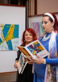 ОТВАРАЊЕ ИЗЛОЖБЕ АУТОРКЕ ВЕСНЕ ПЕТРОВИЋ 