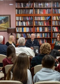 ПРЕДСТАВЉАЊЕ КЊИГЕ ГОЛИ ОТОК ОСТРВО МРАКА